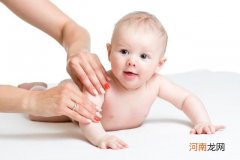宝宝吐奶怎么办 宝宝 吐奶什么原因引起的