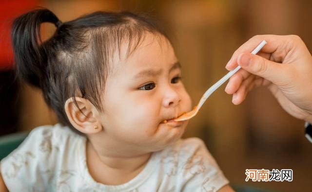 宝宝什么时候开始添加辅食 宝宝几个月添加辅食