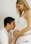 哪些方法能减轻早孕的反应