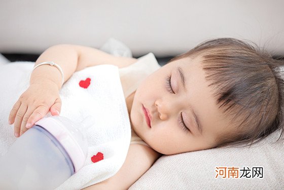 宝妈必看：宝宝发烧38.5度睡着了怎么办？