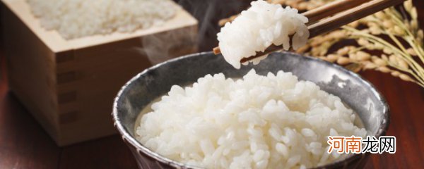 冰箱剩米饭如何做简单健康又好吃 如何做冰箱剩米饭好吃