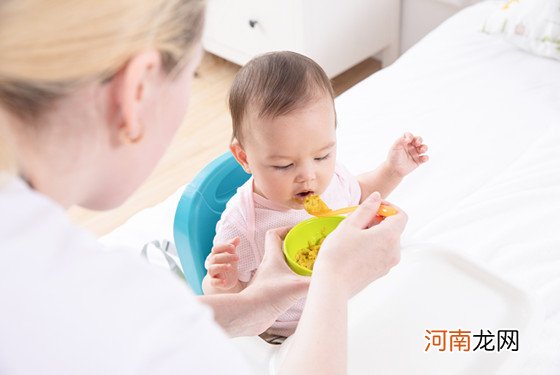 孩子拉绿屎是什么原因 妈妈道出事情的原委