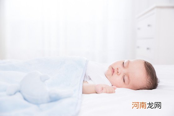 孩子拉绿屎是什么原因 妈妈道出事情的原委