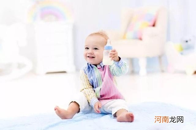 成人奶粉和婴儿奶粉成分有何不同 成人能喝婴幼儿奶粉吗