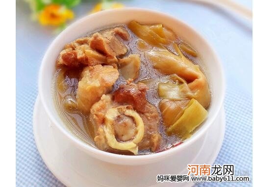 月子食谱大全：霸王花煲猪骨