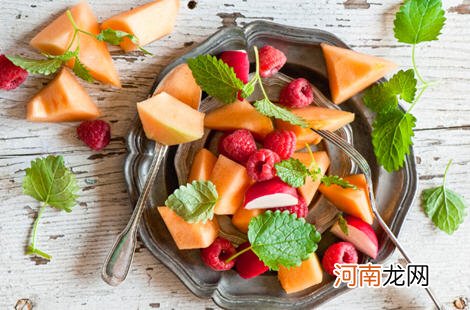 10种创意水果拼盘图片大全 水果拼图怎么做简单又漂亮