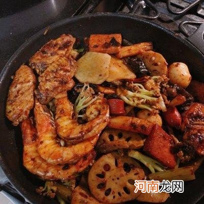 超下饭的麻辣香锅家庭版教程 麻辣香锅怎么做才好吃