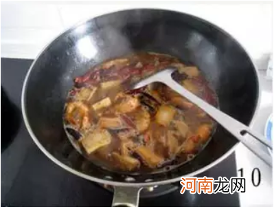 用什么水煮虾