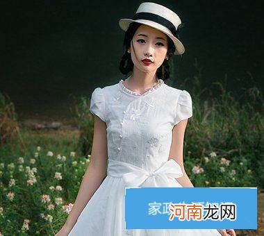 合适戴小礼帽发饰的编发 女生时尚小礼帽发型