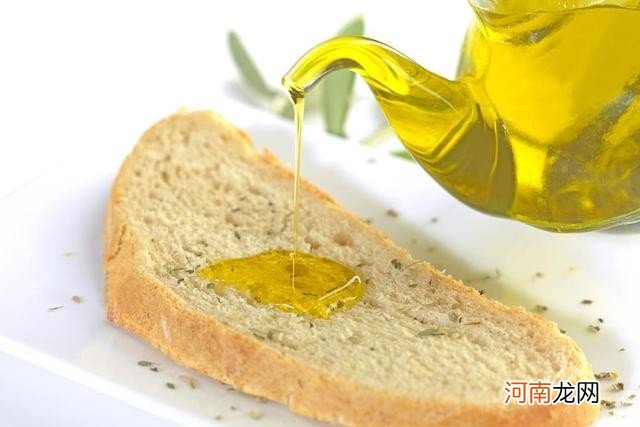 橄榄油的正确吃法 初榨橄榄油的食用方法