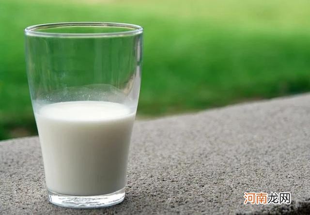 牛奶怎么喝吸收效果更好 牛奶怎么喝最好健康