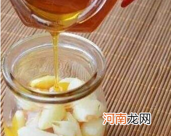 蜂蜜泡大蒜的功效