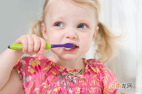 1-3岁宝宝要不要用牙膏 关于牙膏你是否真正了解呢