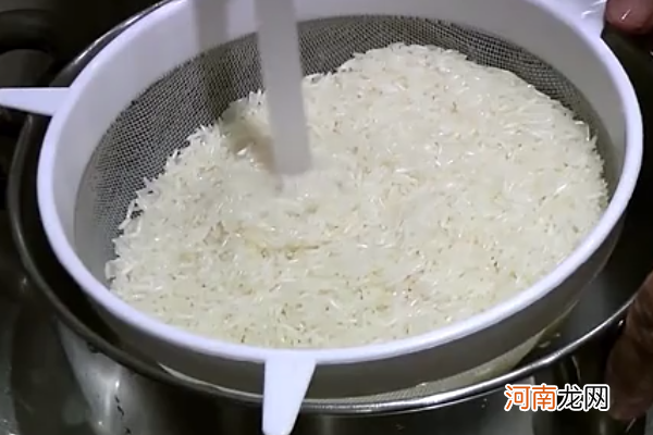 蒸米饭水放多少水