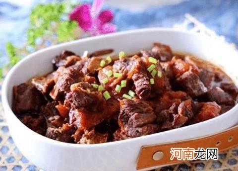 牛胸肉和牛腩哪个好吃