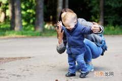 一岁半宝宝走路踮脚怎么回事 不一定是脑瘫导致