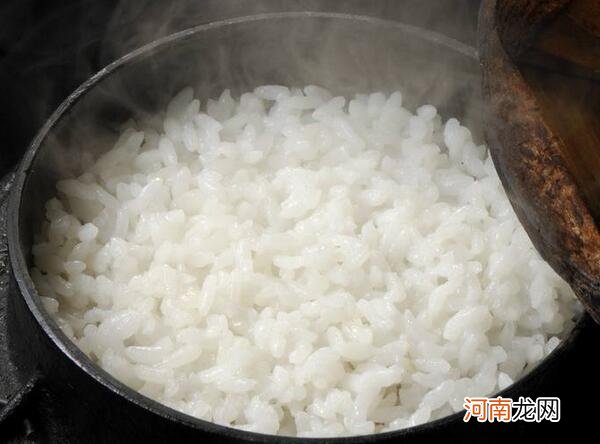 电饭煲蒸米饭多少分钟