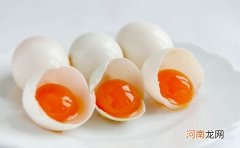 八个月宝宝每天吃多少蛋黄