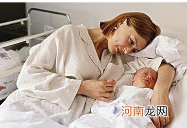 婴儿“散步”好处多多