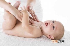 给宝宝按摩的好处 降低焦虑强化免疫功能