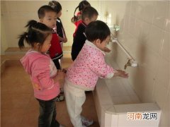 幼儿保健:怎么抱出生的宝宝