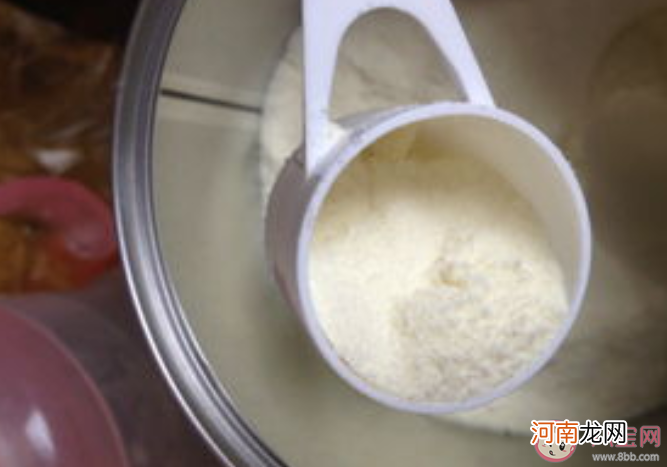 奶粉结块|怎么避免奶粉结块 3大常见奶粉存储误区