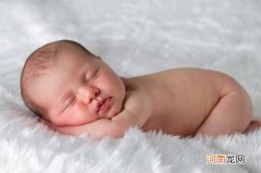 婴儿睡觉不踏实的原因你知道吗
