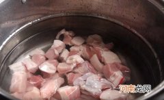 家庭红烧肉的简单做法图解 在家做红烧肉的做法