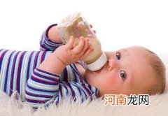 第一次给宝宝喂奶的注意事项有哪些