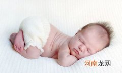 新生儿睡眠特点总结 新生儿睡眠时间怎样安排