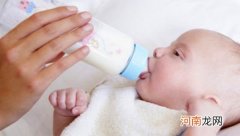 宝宝不接受母乳喂养怎么办