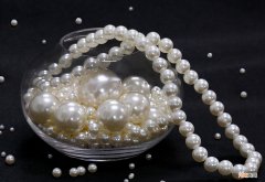 淡水珍珠如何快速辨别真假 天然淡水珍珠是真的珍珠吗