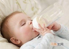 影响宝宝喝奶快慢原因