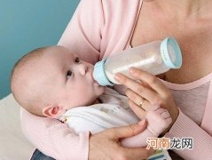 育儿指南：给孩子喂奶粉时 别让孩子平躺着