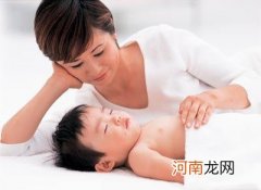 哄宝宝睡觉的4个妙招与3大危险做法