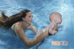 宝宝游泳时间多久有益健康