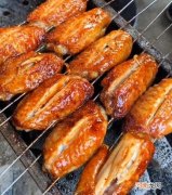 鸡翅中商用腌制配方 烤鸡翅的腌制方法和配料