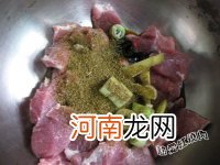 烤猪肉串的腌制方法 正宗猪肉串的腌制方法