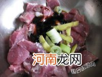 烤猪肉串的腌制方法 正宗猪肉串的腌制方法