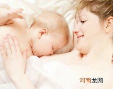 婴儿含着乳头睡觉要注意 小心窒息而死亡