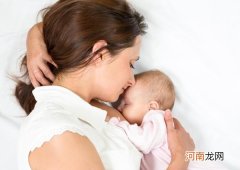 母乳是宝宝最健康的食物 勿在6个月前给宝宝添加辅食