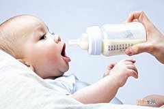 会加重宝宝排泄负担的五种水 不宜给宝宝冲奶粉