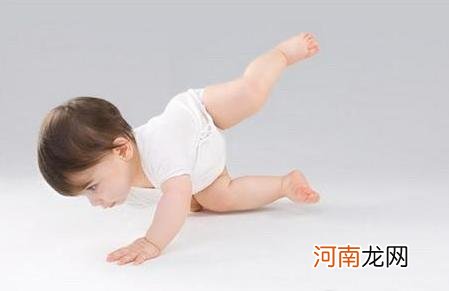 锻炼宝宝平衡力 7种小运动促进小脑发育