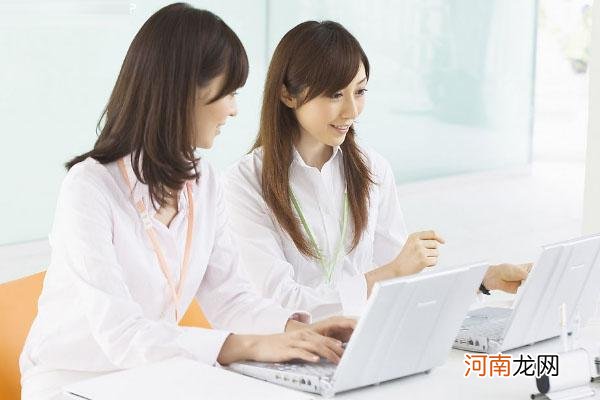 女人久坐易致卵巢生病