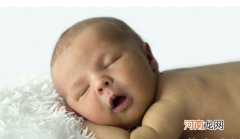宝宝发出呼噜声 需警惕小儿喉头软化症