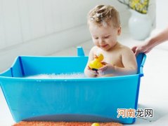 对于5-8岁的孩子 应培养自觉洗澡的习惯