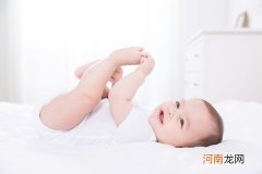 婴儿大便绿色是什么原因 多半与这几点有关