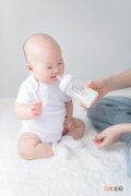 宝宝转奶方法和注意事项 宝宝换奶粉的正确方法