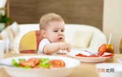 1岁宝宝不爱吃饭的原因 1岁宝宝不爱吃饭怎么办