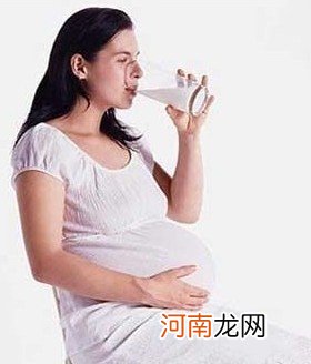 女性胸部大小会影响生育能力吗